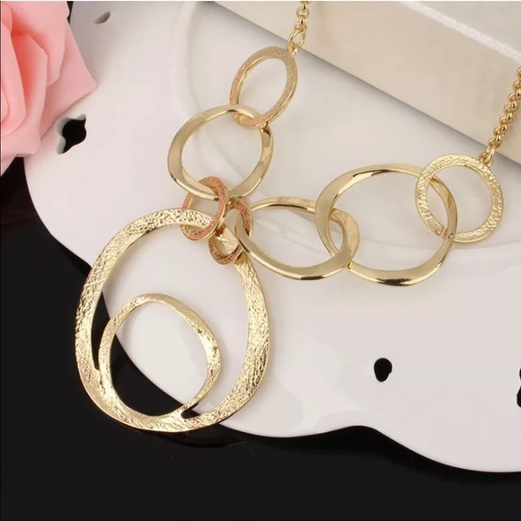 Chunky Statement Necklace 15” Costume Choker Circular Gold Yellow Party Fashion - Picture 7 of 7